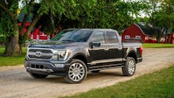 If possible, urge the customer to deliver the vehicle with as little fuel as possible to make life a bit easier and safer when handling the fuel tank.